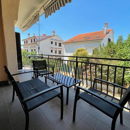 Apartments Fratelli Malinska Exterior foto